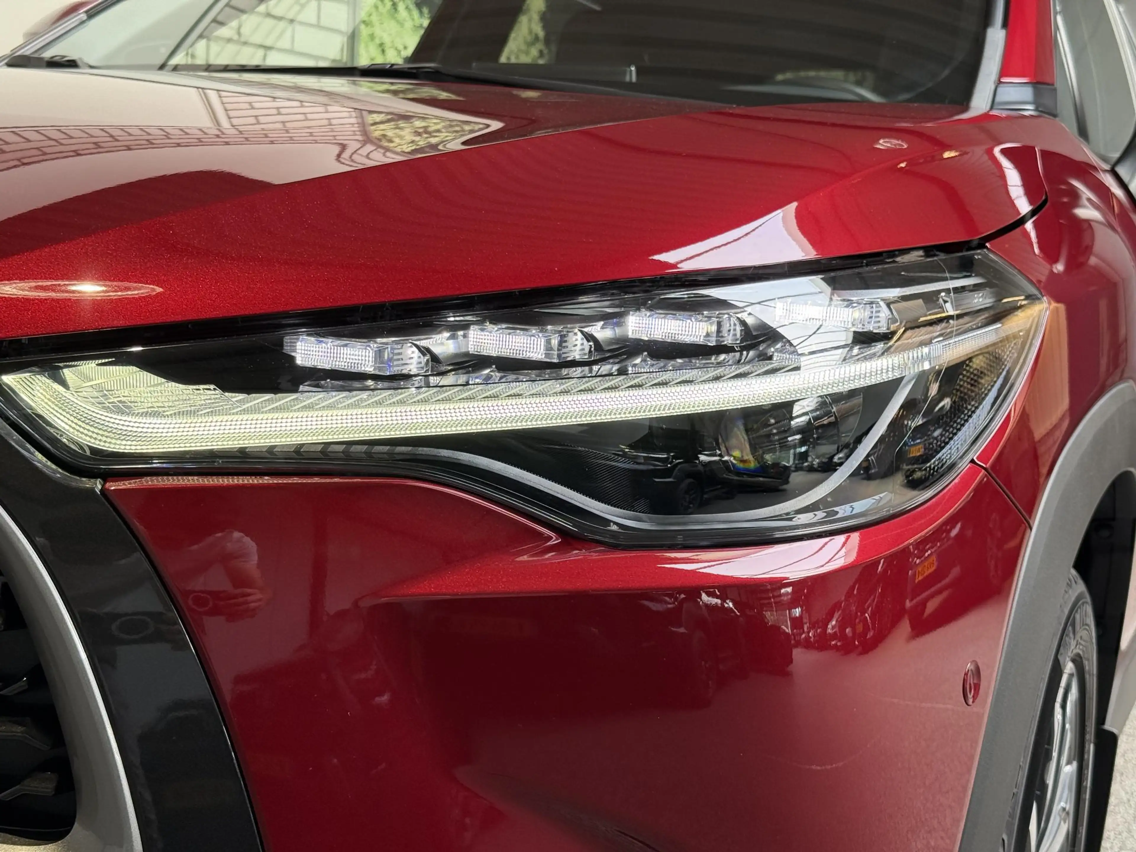 Toyota Corolla Cross 2.0 High Power Hybrid Launch Edition — photo 5