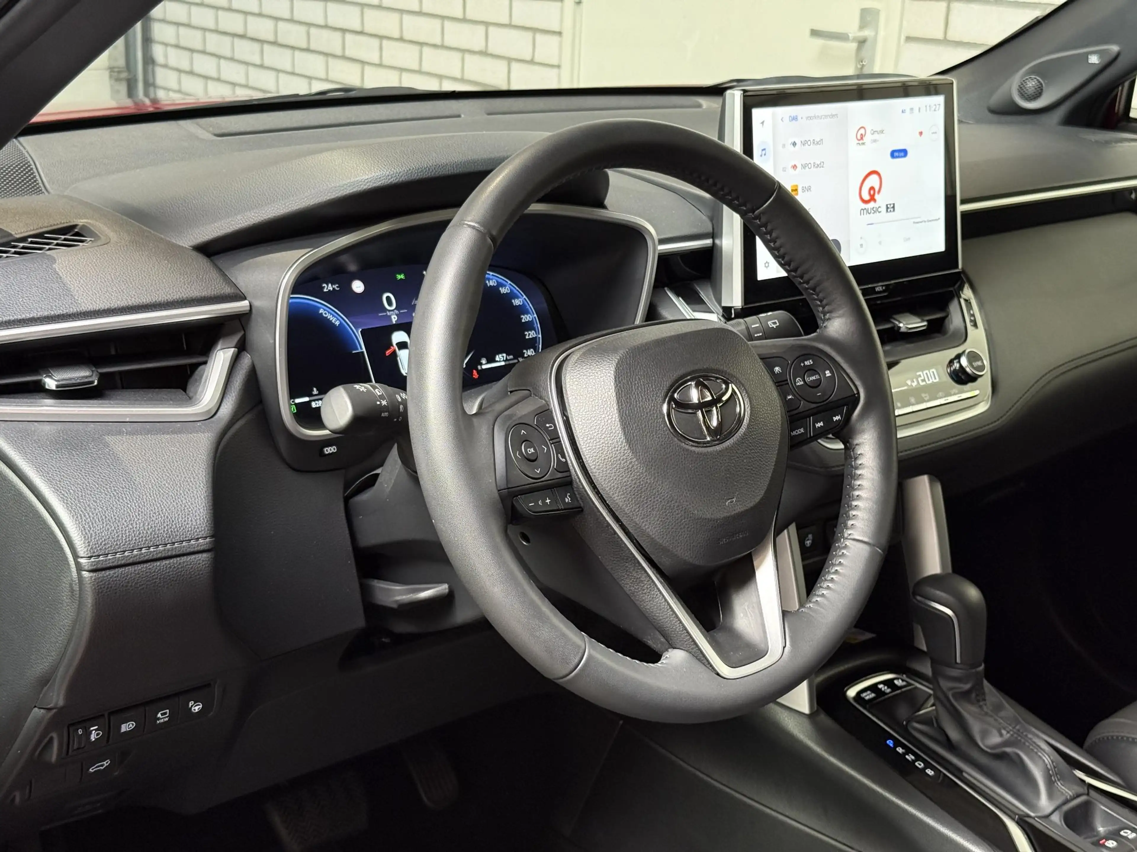 Toyota Corolla Cross 2.0 High Power Hybrid Launch Edition — photo 7
