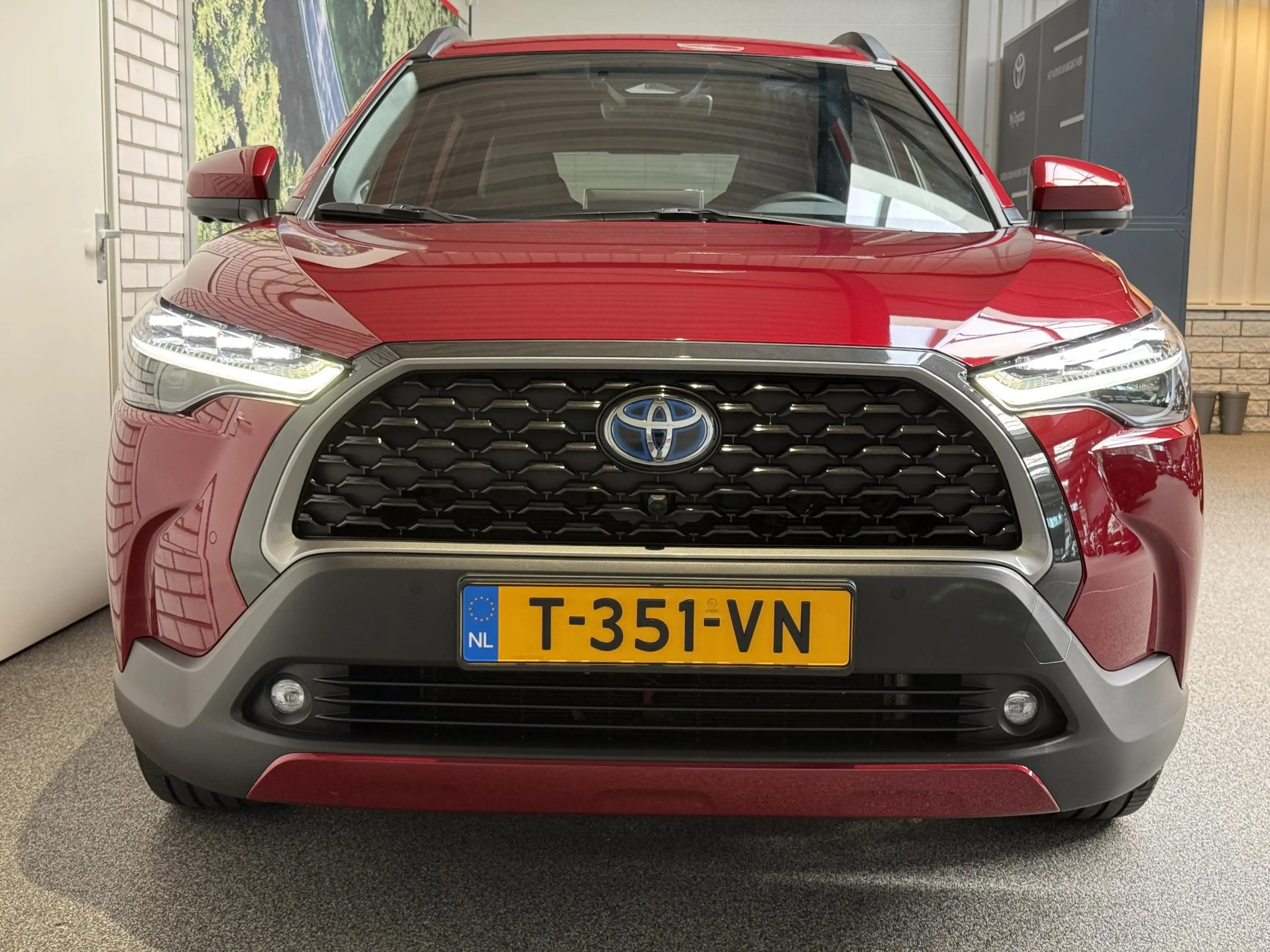 Toyota Corolla Cross 2.0 High Power Hybrid Launch Edition — photo 3