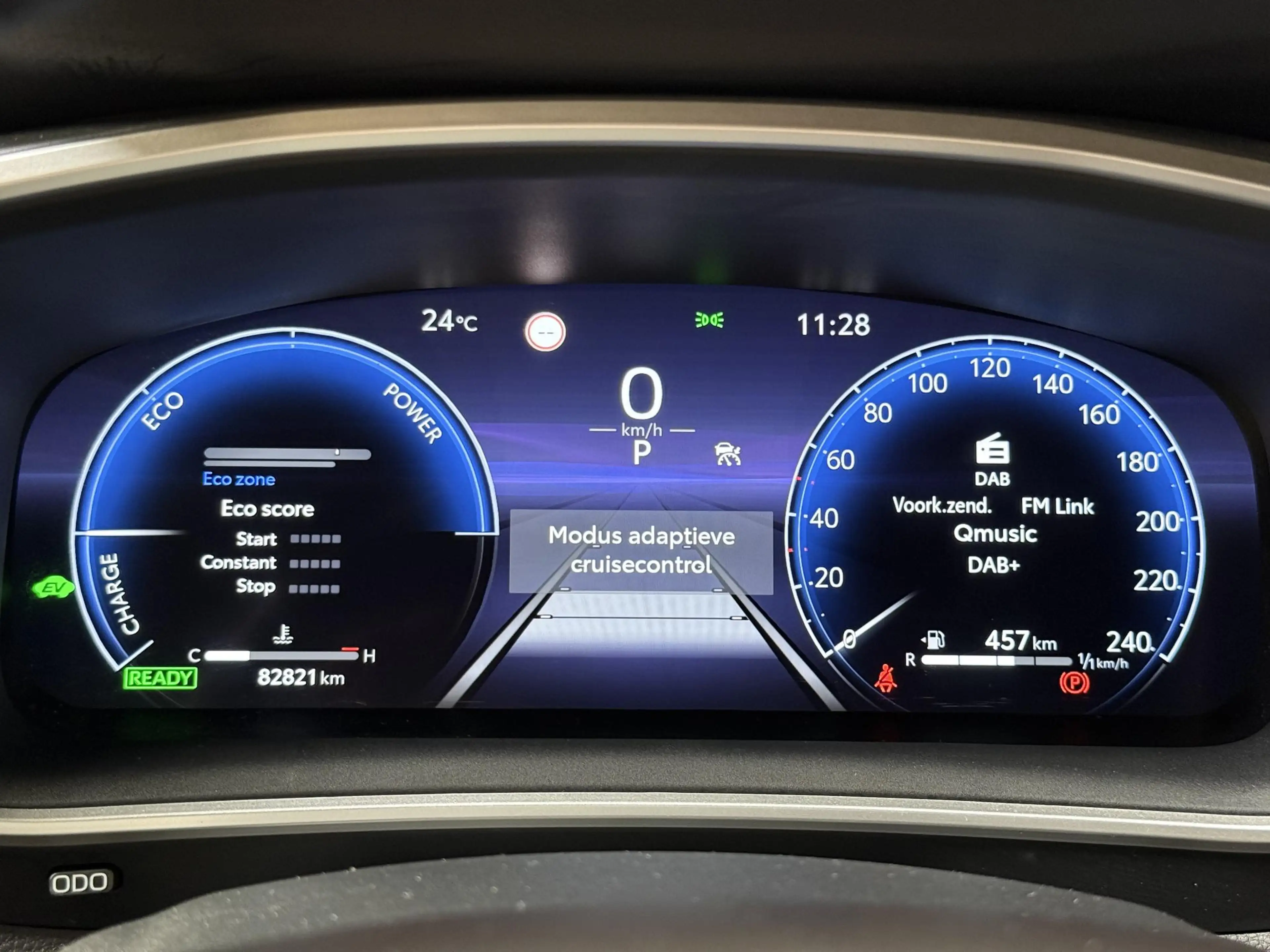 Toyota Corolla Cross 2.0 High Power Hybrid Launch Edition — photo 11