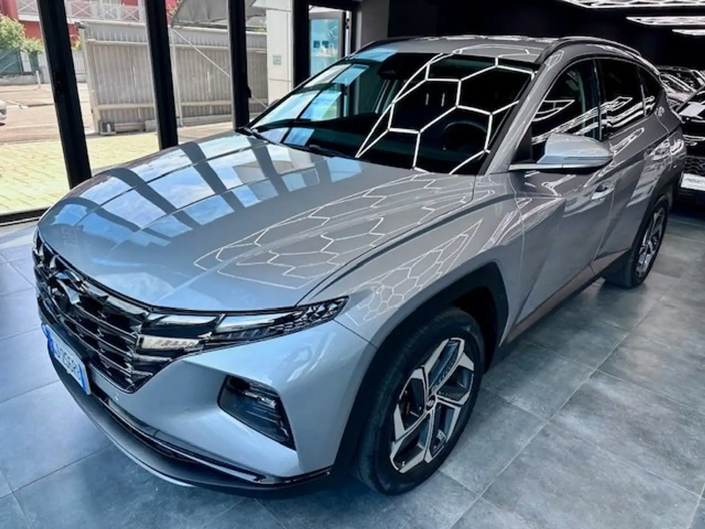Hyundai TUCSON Tucson 1.6 hev Exellence 4wd AUTOMATICA Full hybri Argento - 1