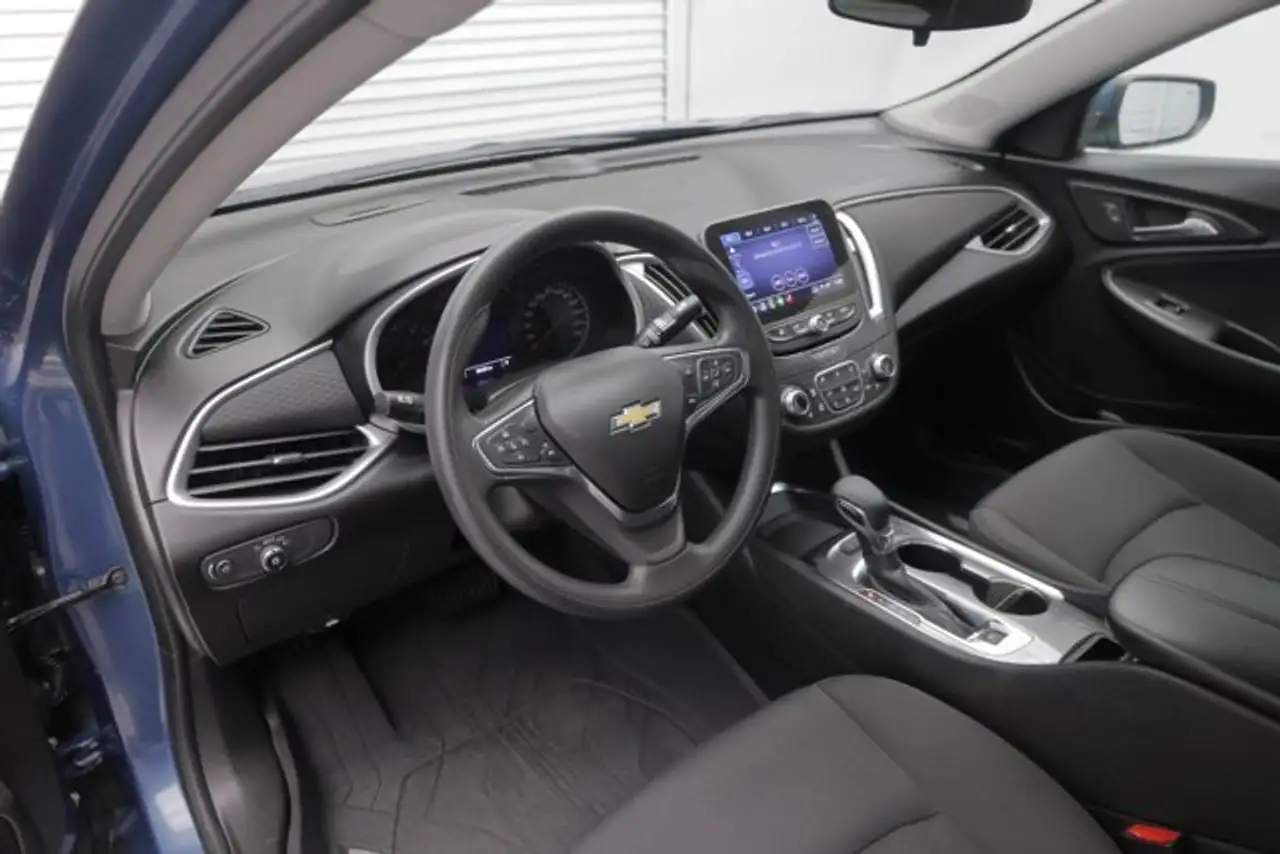 Chevrolet Malibu photo Chevrolet Malibu