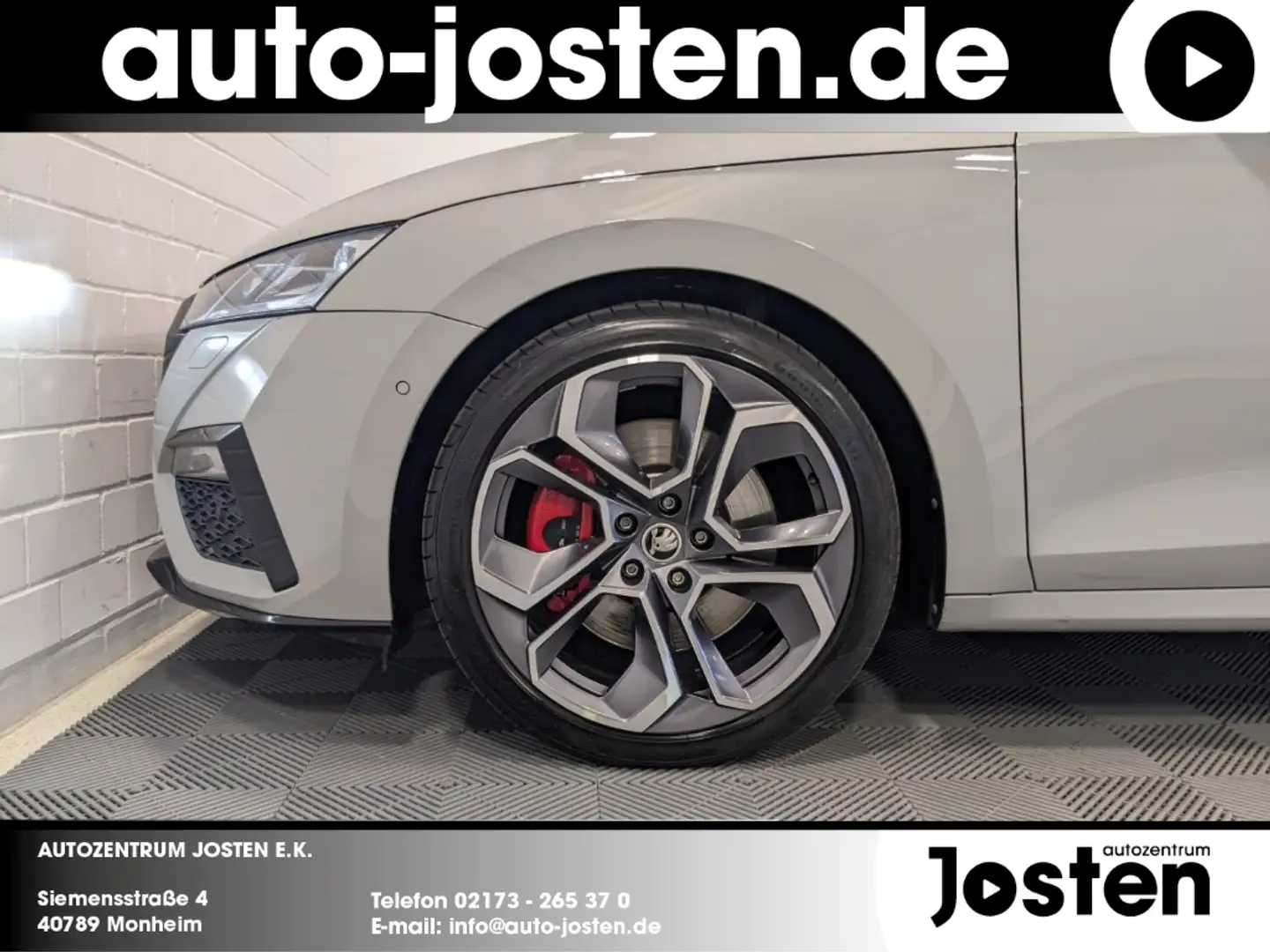 Skoda Octavia RS PLUS NAVI ACC DCC MATRIX HUD VIRTUAL Grijs - 2