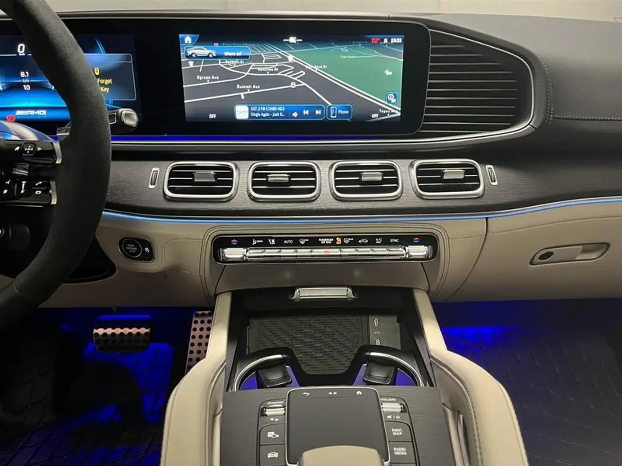 Mercedes-Benz GLE снимка Mercedes-Benz GLE