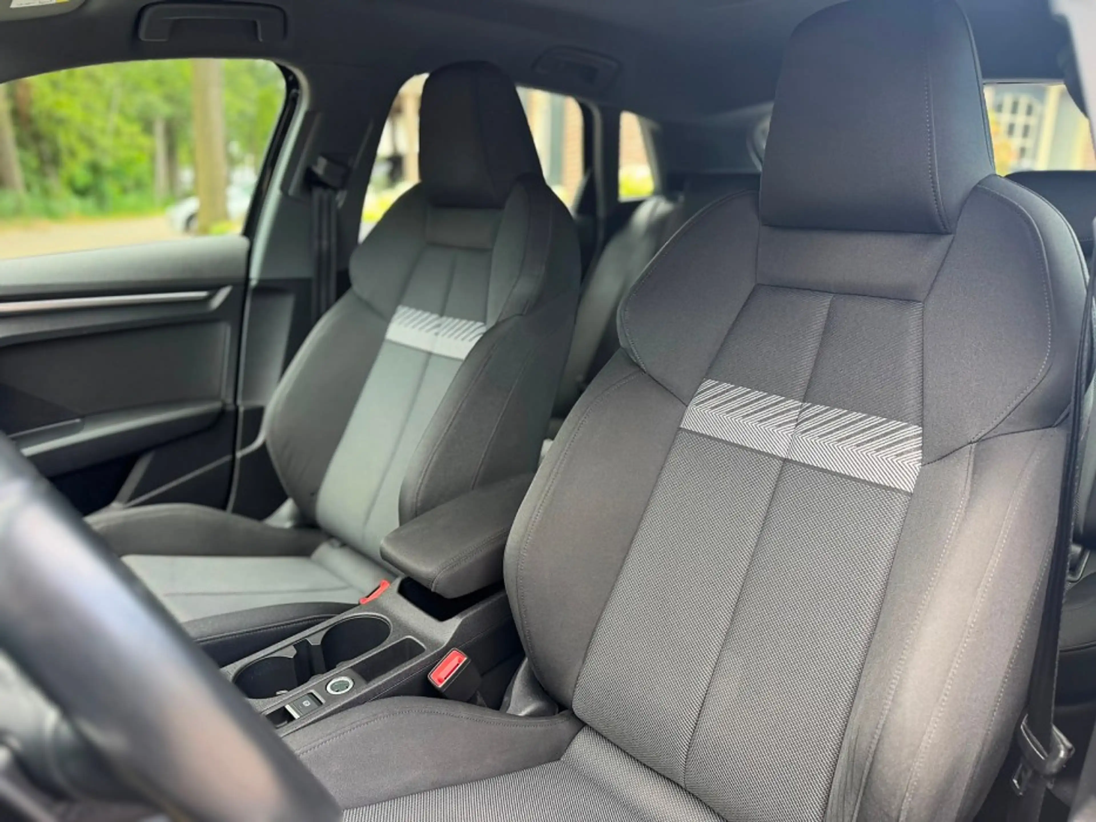 Audi A3 Sportback 30 TFSI Attitude Ecc,Navi,Led,Pdc, sp st — photo 3