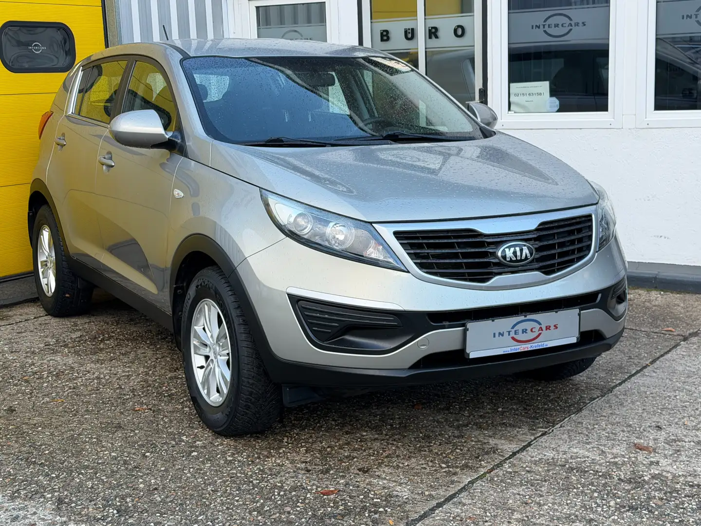Kia Sportage Attract 2.Hand PDC Beige - 2
