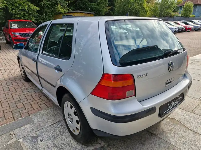 Volkswagen Golf view 7