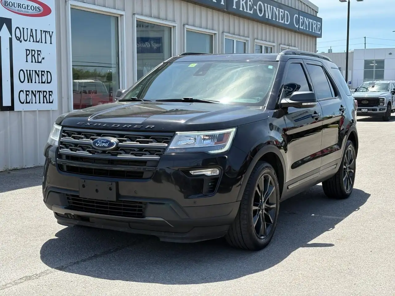 Ford Explorer снимка Ford Explorer
