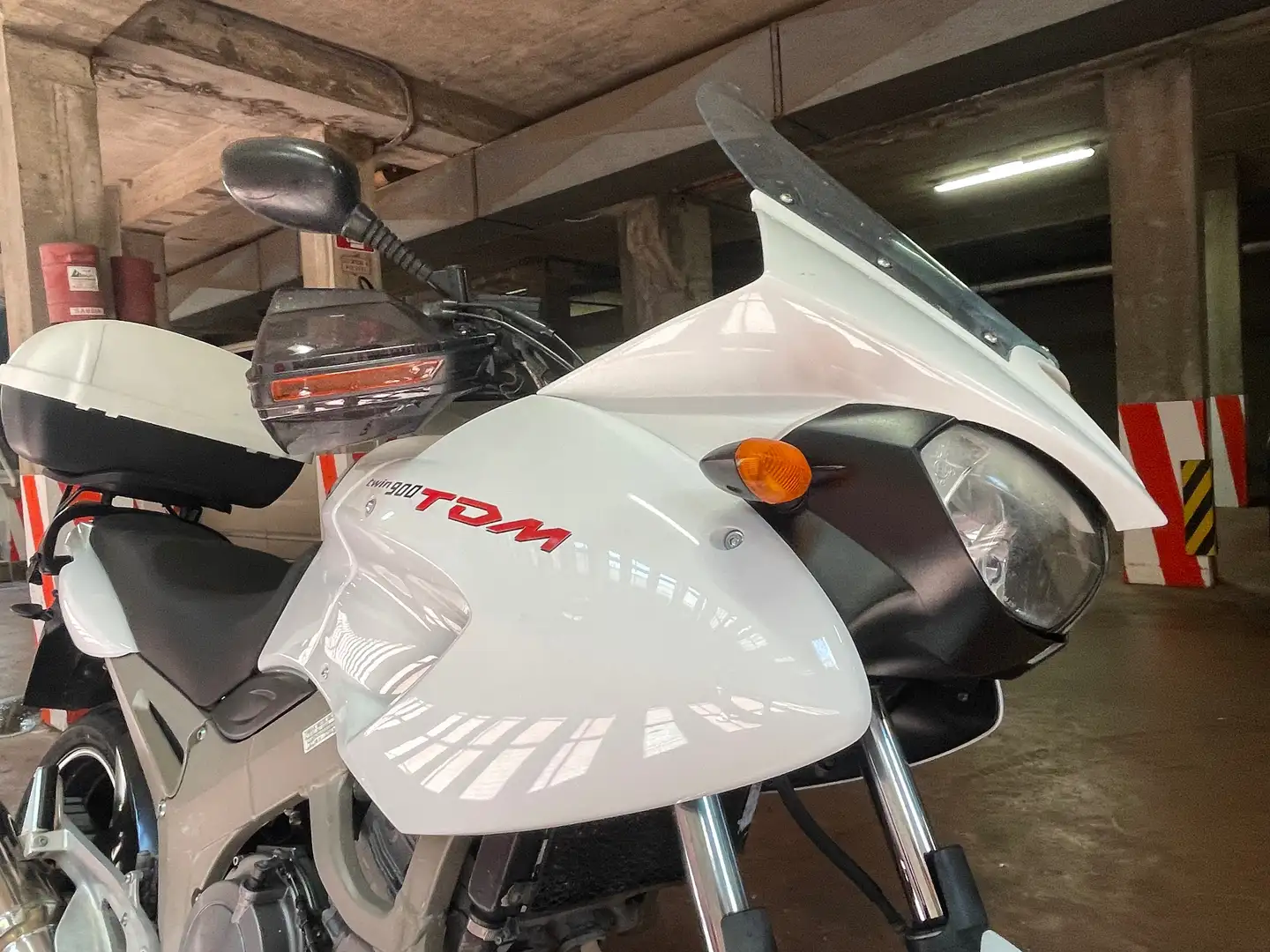 Yamaha TDM 900 Blanc - 2