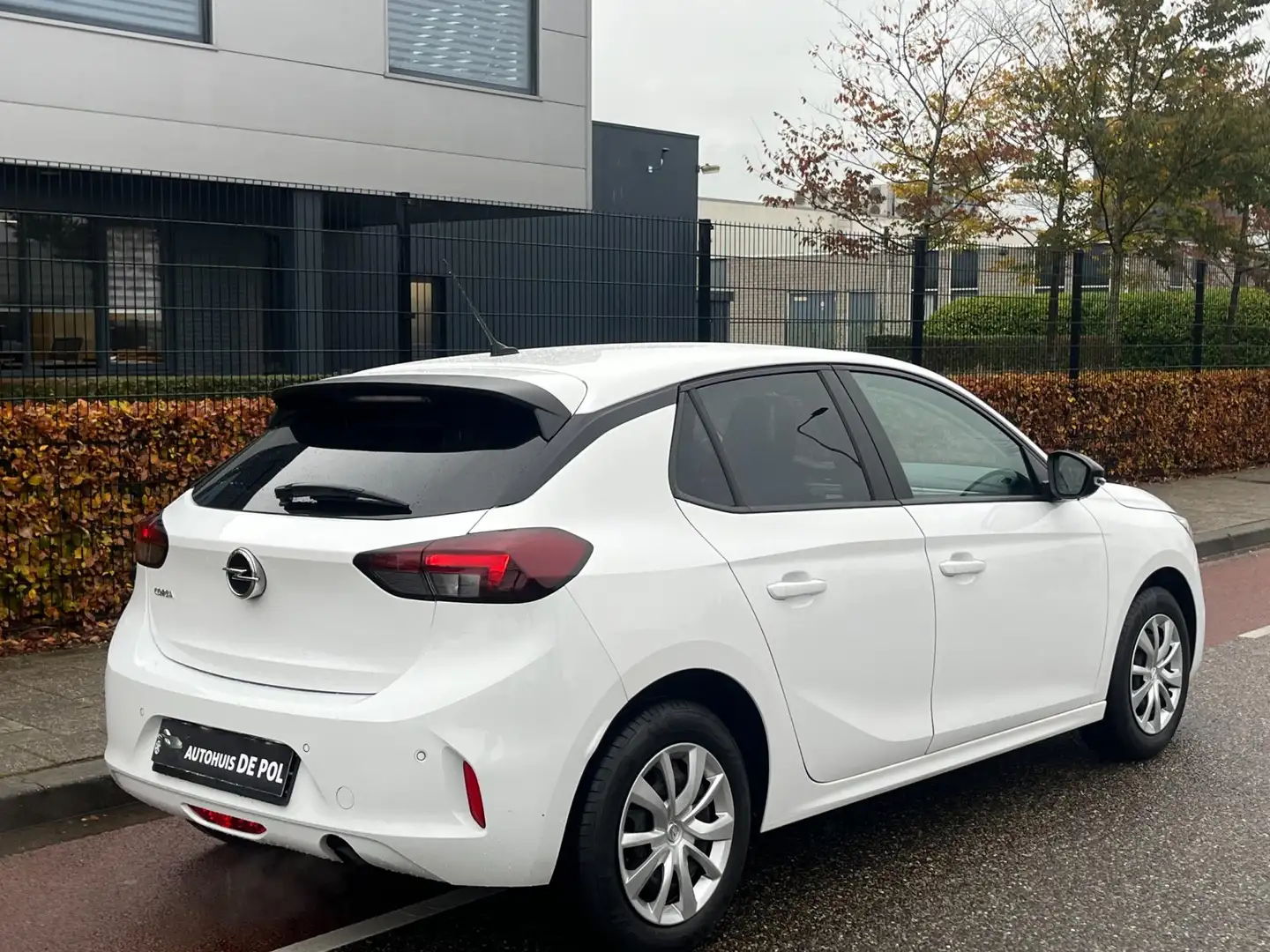 Opel Corsa 1.2 Edition Airco Navi Cruise-contol Parkersensore Blanc - 2