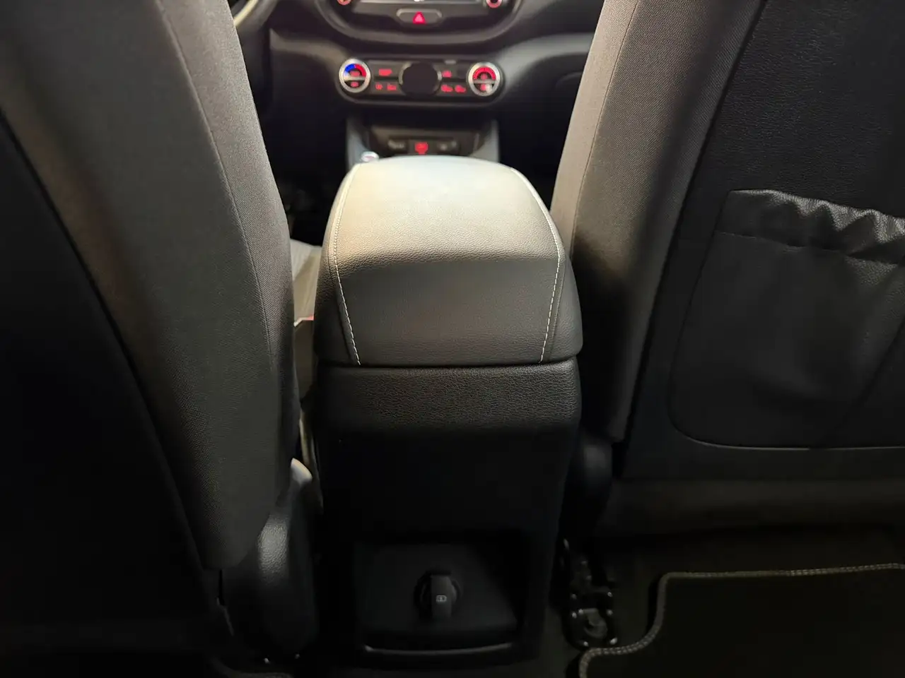 Kia Soul e-Soul Edition 7 39,2 kWh|Navi|LED|ACC 14
