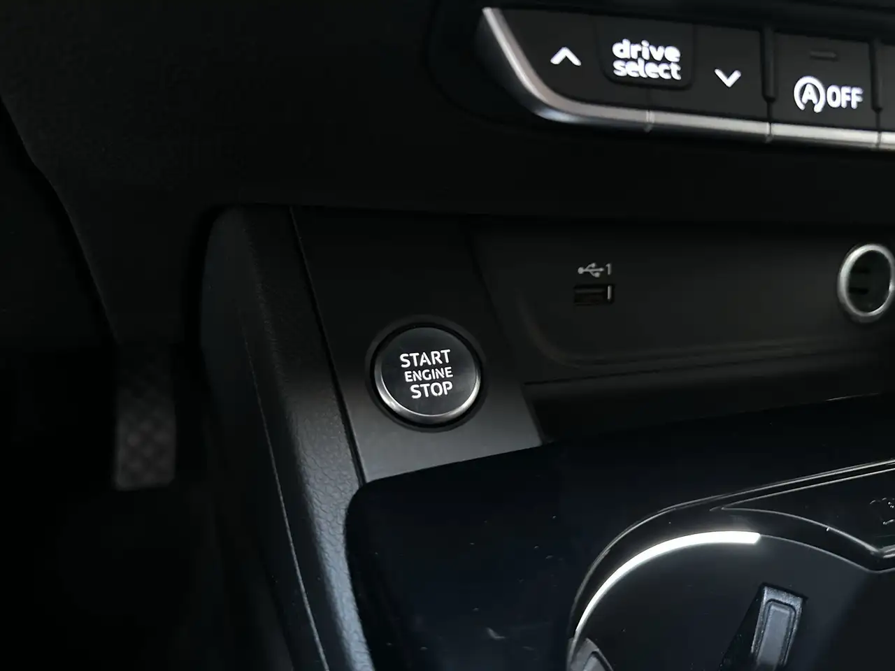 Audi A4 Avant 40 TFSI Advanced Edition Parkeersensoren LED, миниатюра 28