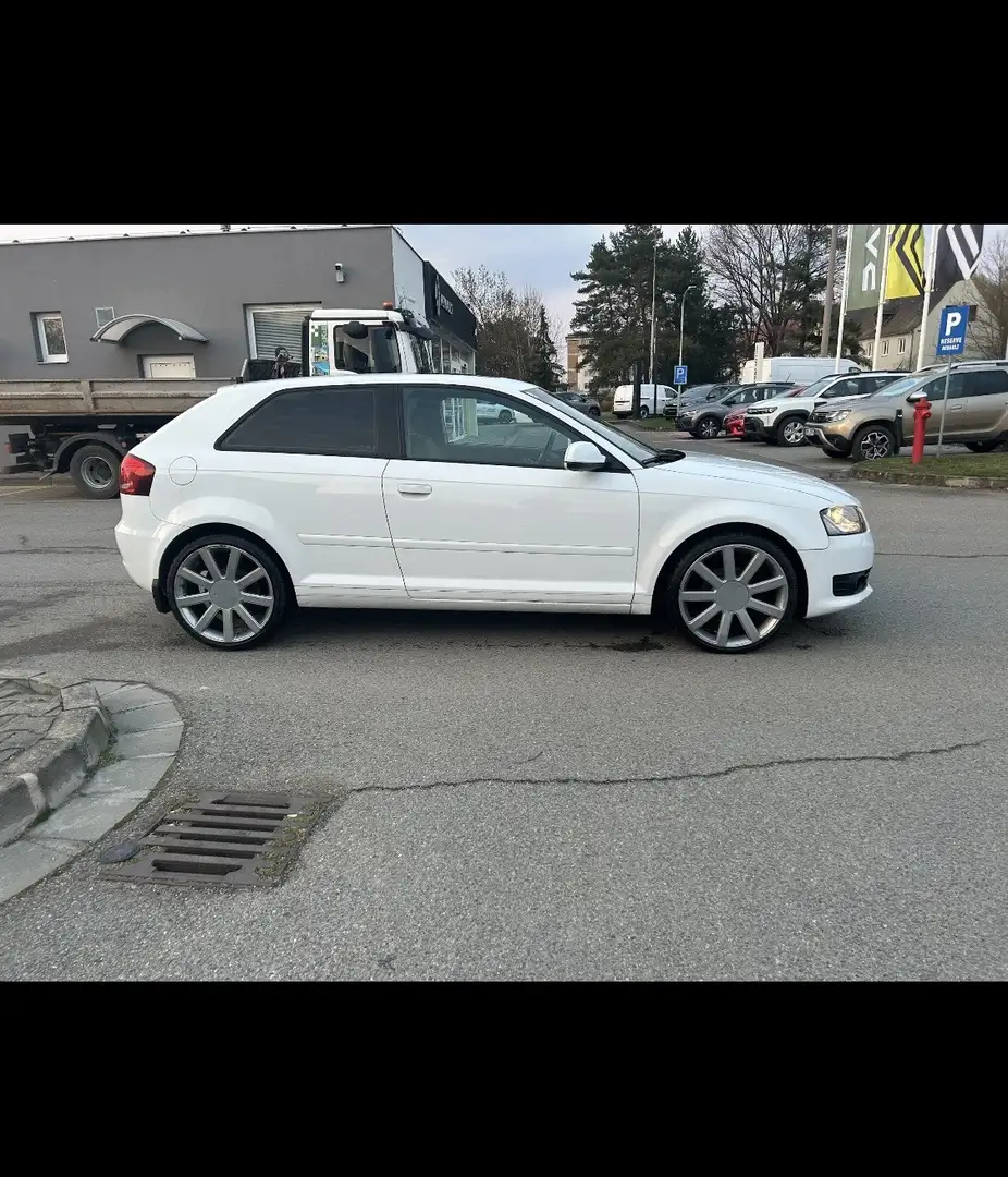 Audi A3 Attraction 1,6 TDI - 1