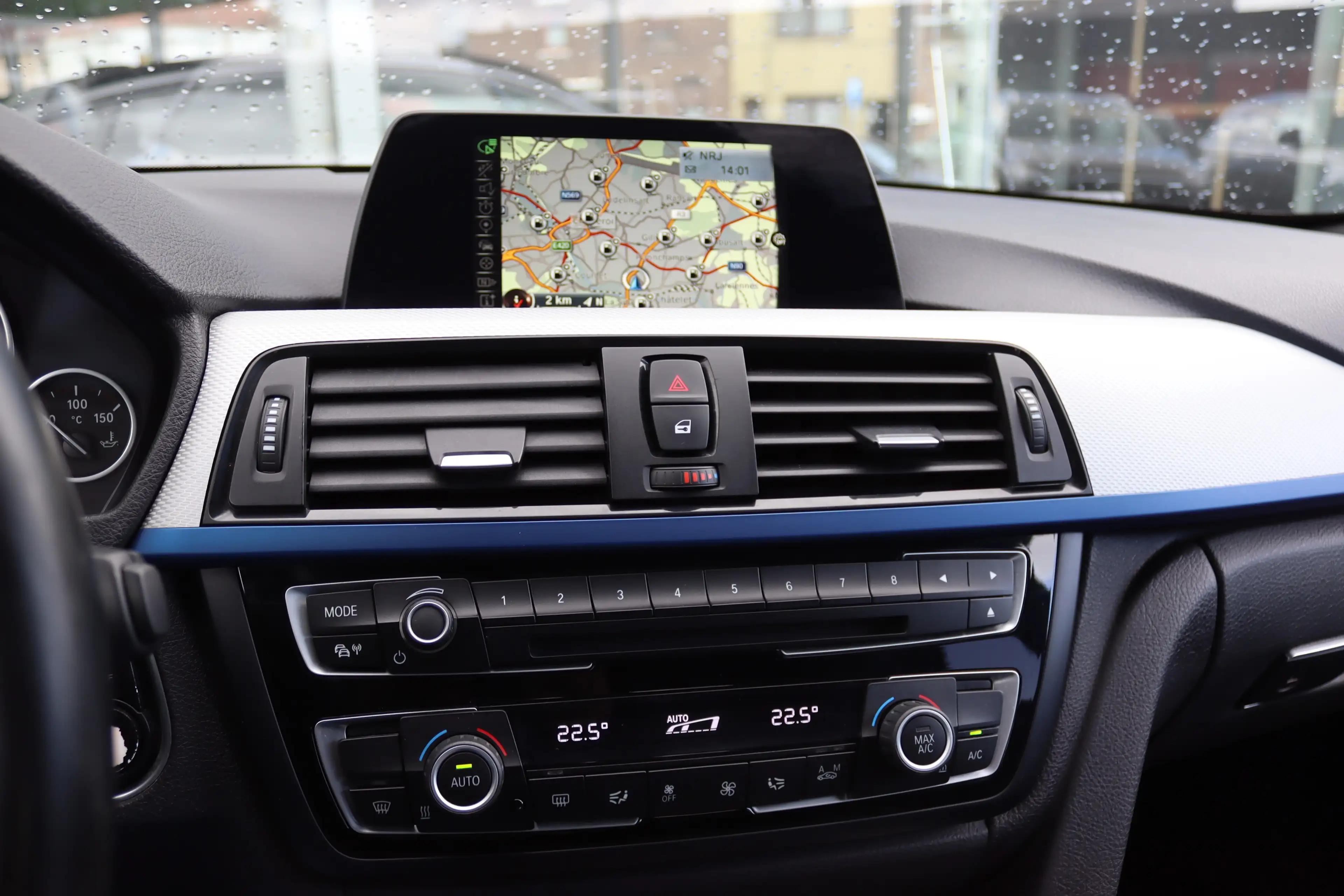 BMW 418 dAS GRAN COUPE BOITE AUTO PACK M SHADOWLINE GPS — photo 12