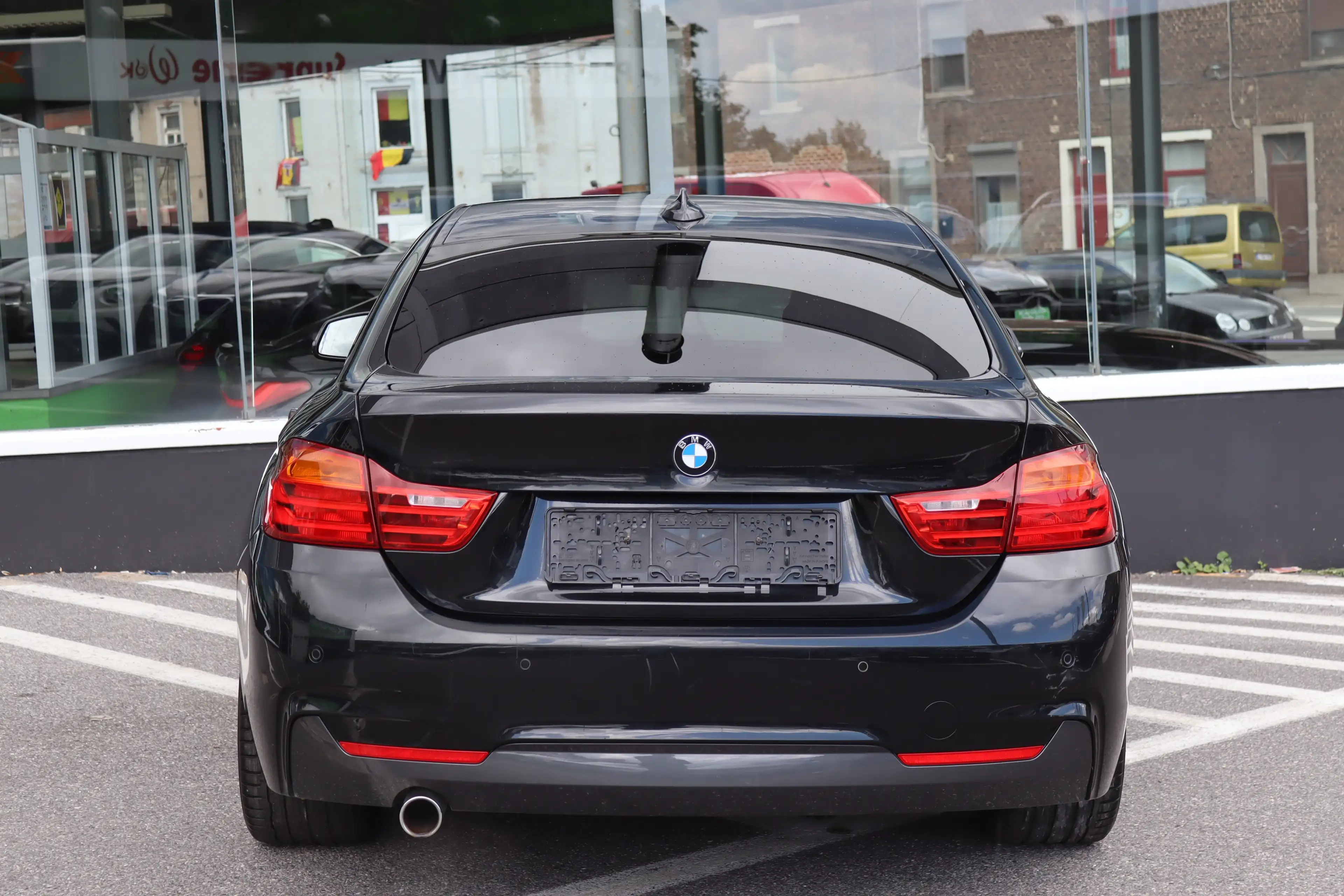 BMW 418 dAS GRAN COUPE BOITE AUTO PACK M SHADOWLINE GPS — photo 4