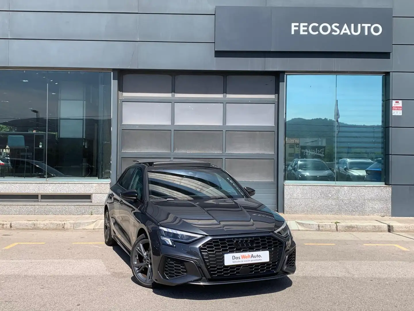 Audi A3 Sportback 35TDI Black line S tronic Gris - 1