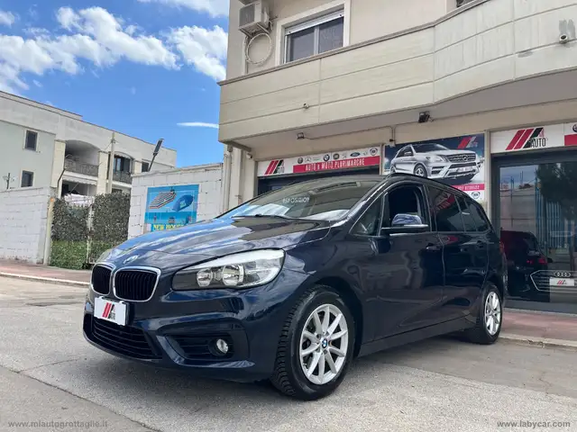 BMW 218