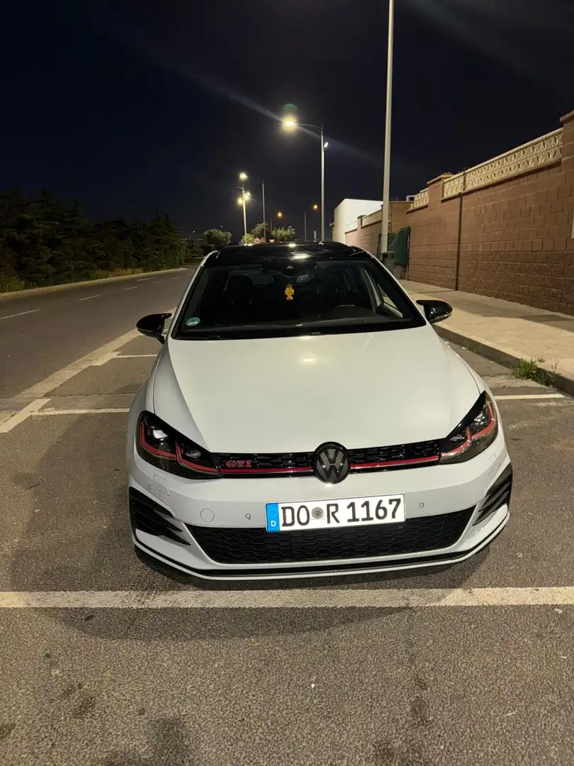 Volkswagen Golf GTI 2.0 TSI Performance DSG7 180kW - 1