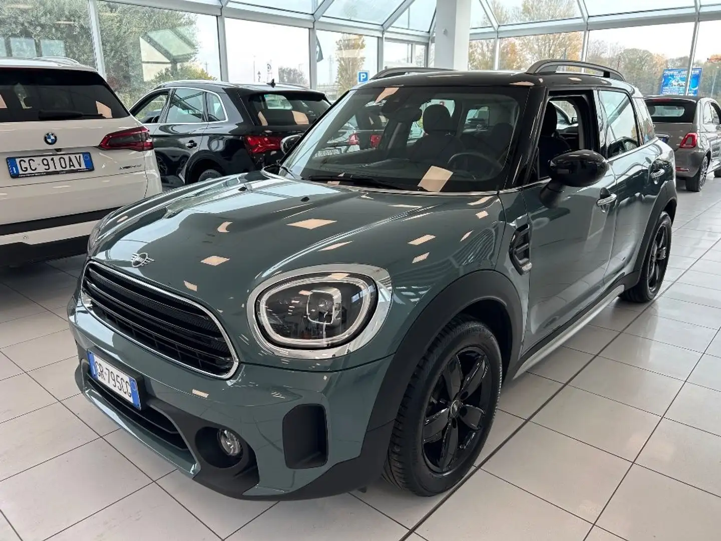 MINI Cooper Countryman 1.5 Essential Auto Gris - 1