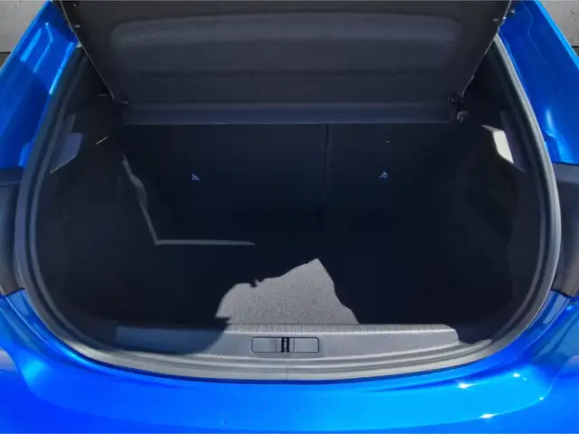 Peugeot 208 view 7