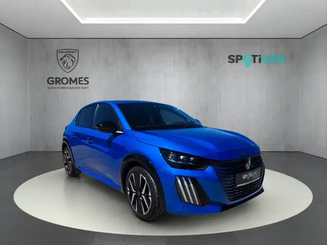 Peugeot 208 main image