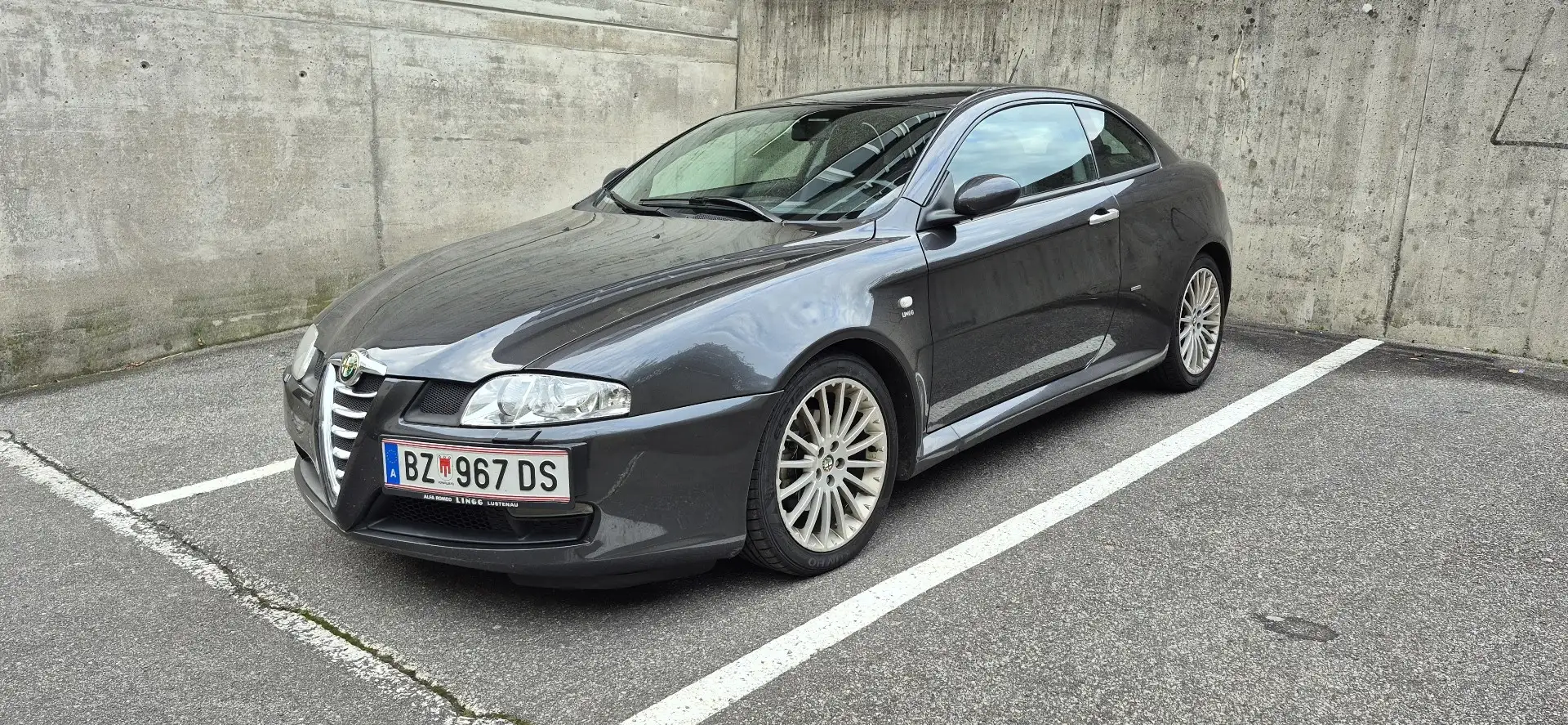 Alfa Romeo GT 2.0 jts Distingtive - 1