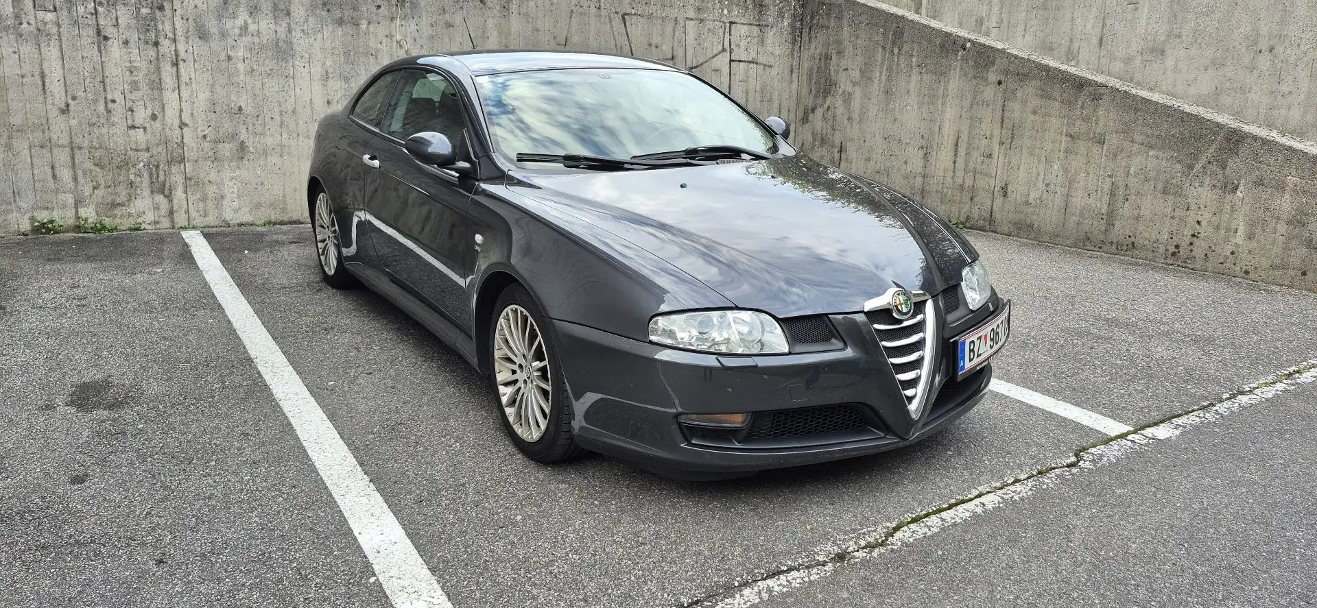 Alfa Romeo GT 2.0 jts Distingtive - 2