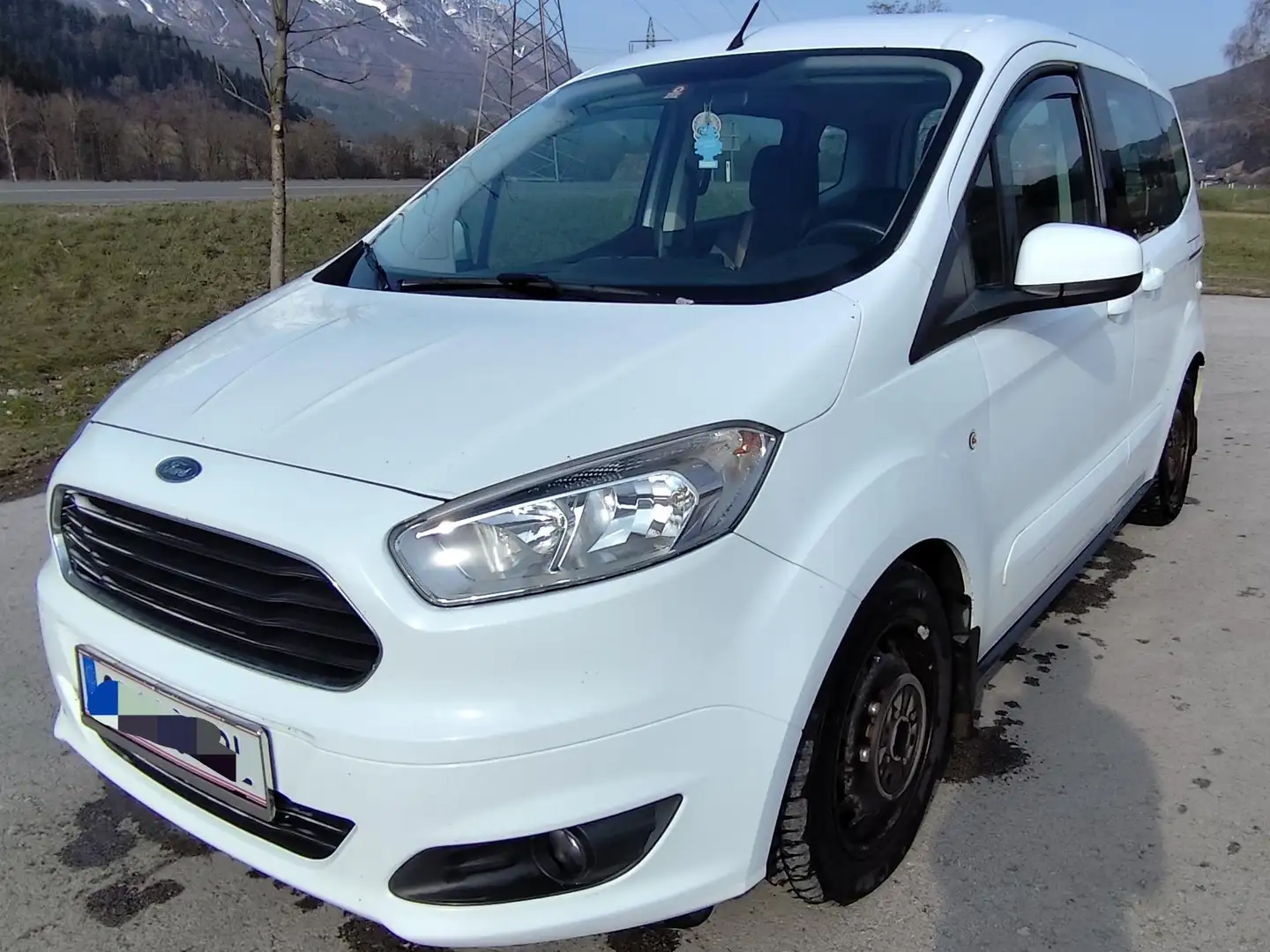 Ford Tourneo Courier Tourneo Courier 1,5 TDCi Trend Weiß - 2