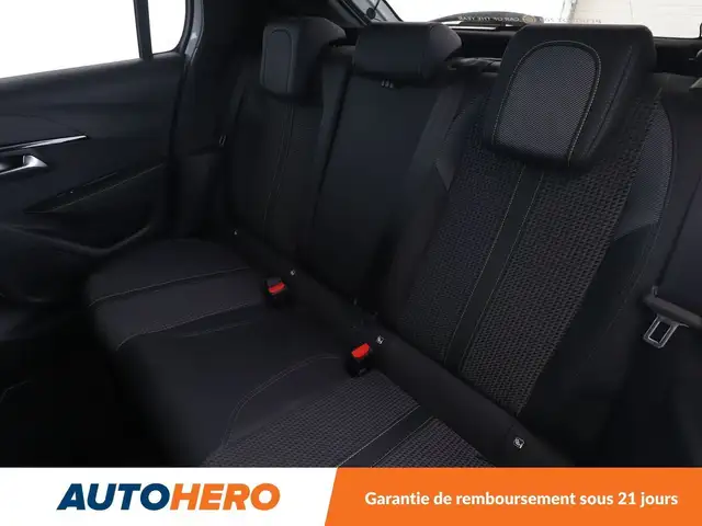 Peugeot 208 view 14