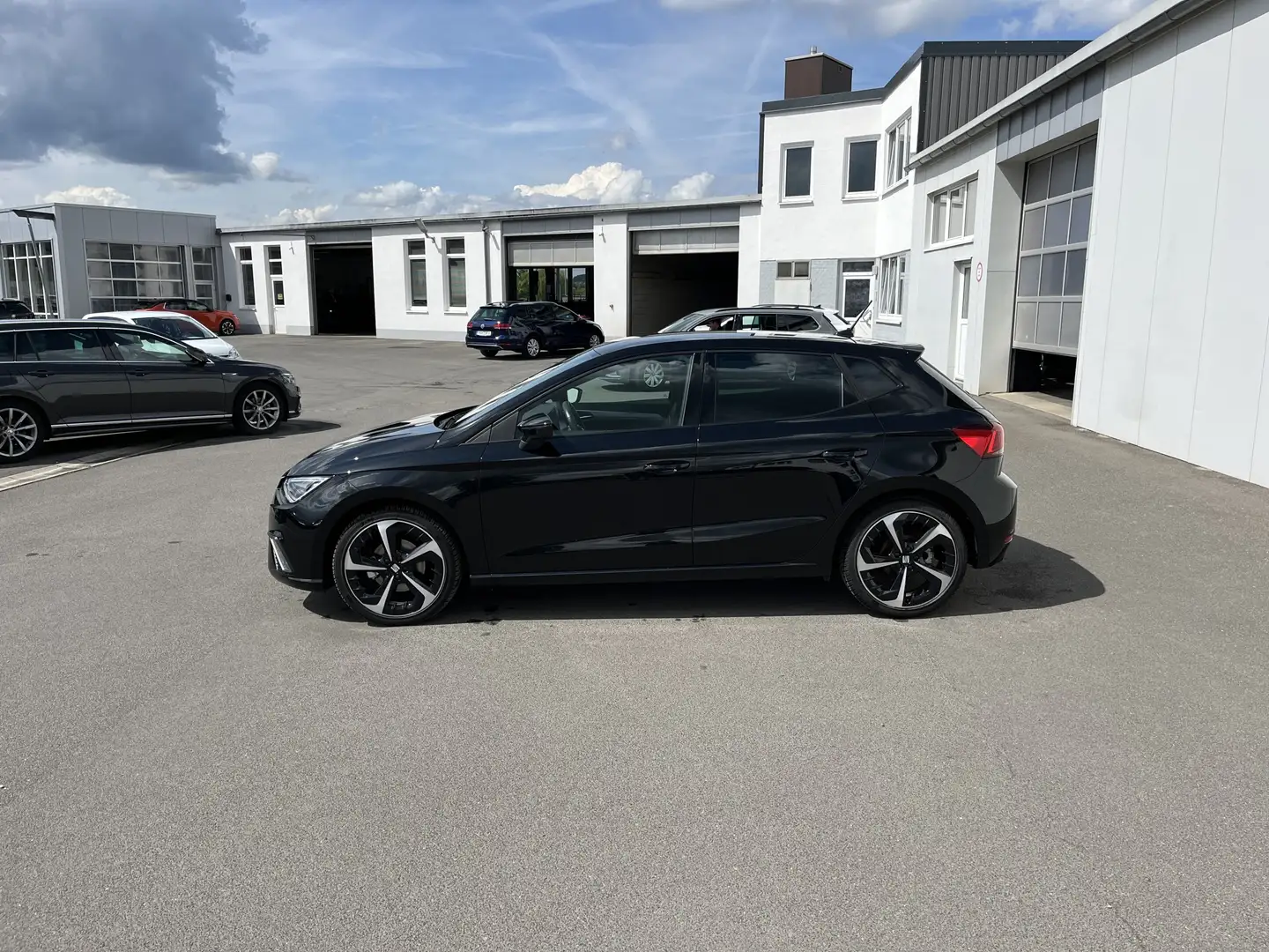 SEAT Ibiza 1.5 TSI DSG FR-Line 125€ m. 20% Anzahlung 18 Zol Schwarz - 2