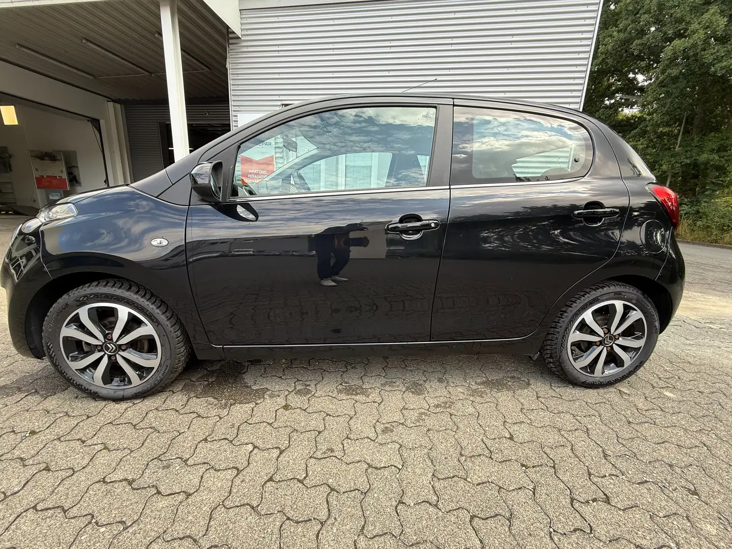 Citroen C1 Shine, 5trg, Sitzheizung, Automatk Black - 2