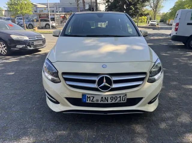Mercedes-Benz B 180 B 180 CDI / d (246.212)