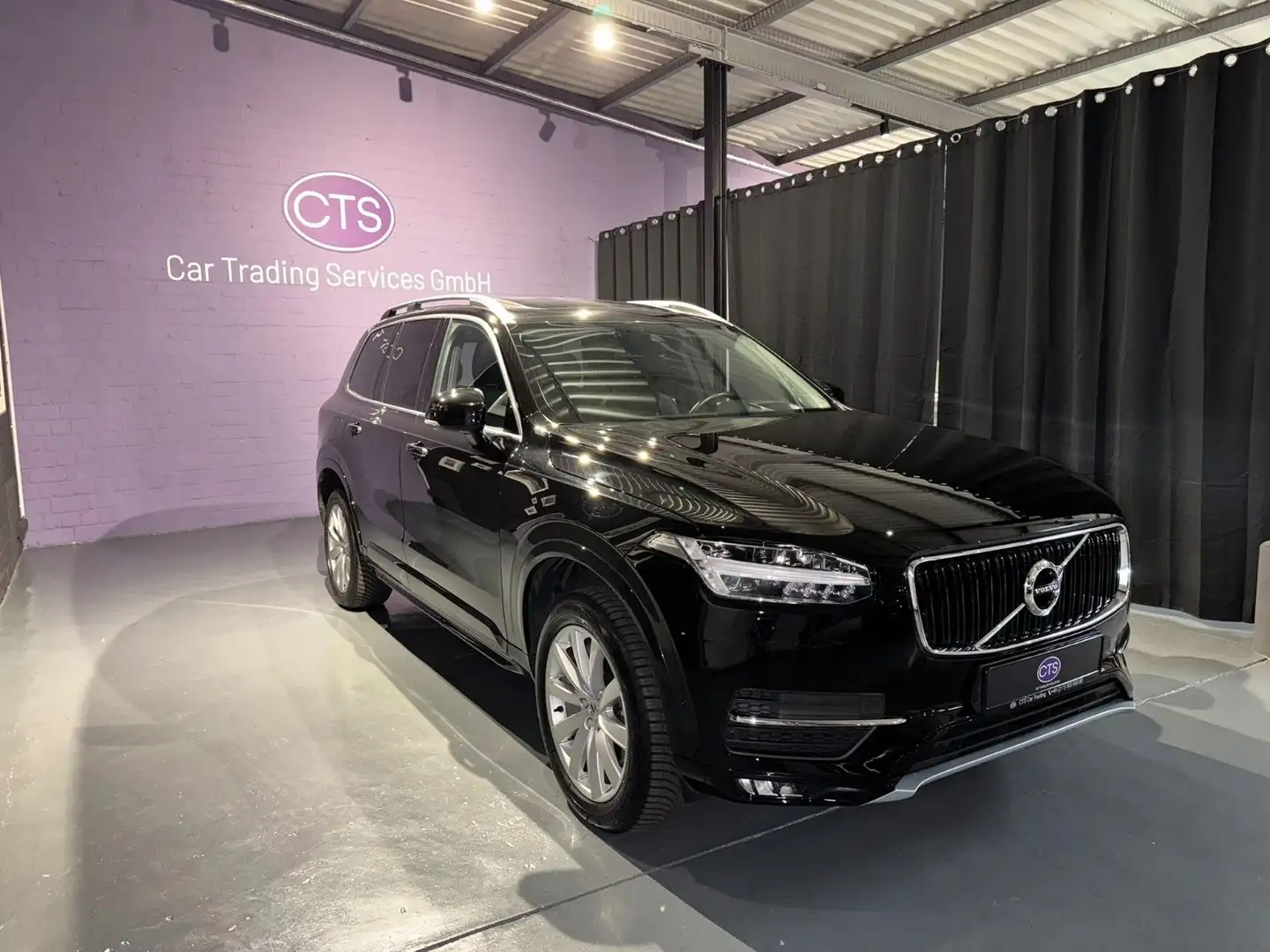 Volvo XC90 Momentum/ 7 Sitzer /AWD/ Bussines/ Pano Schwarz - 1