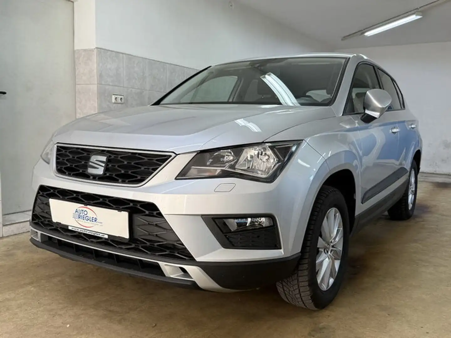 SEAT Ateca Style TDI '' MF/Lenkr-Sitzheiz-AHK-PDC-Alu'' Argent - 1