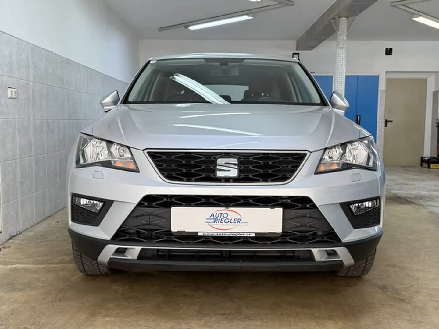 SEAT Ateca Style TDI '' MF/Lenkr-Sitzheiz-AHK-PDC-Alu'' Argent - 2