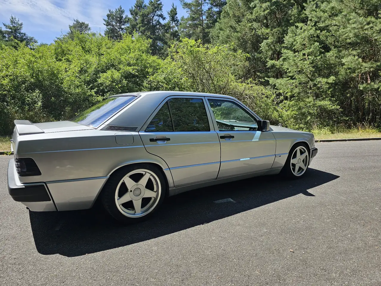 Mercedes-Benz 190 E 2.3, foto 7