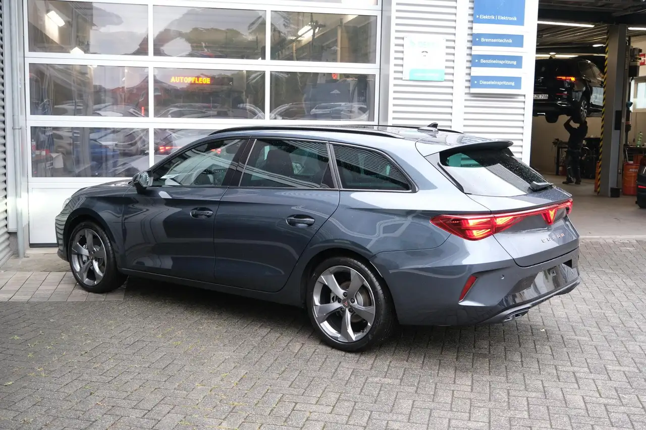 Cupra Leon Sportstourer SP 2.0 TSI DSG 4Drive Sennheiser A..., миниатюра 5