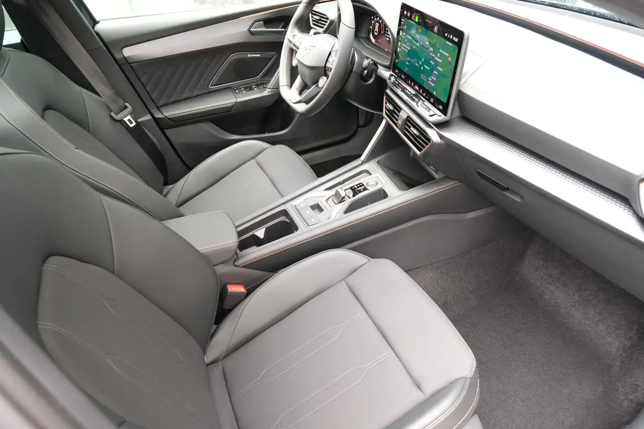 Cupra Leon Sportstourer SP 2.0 TSI DSG 4Drive Sennheiser A..., миниатюра 7