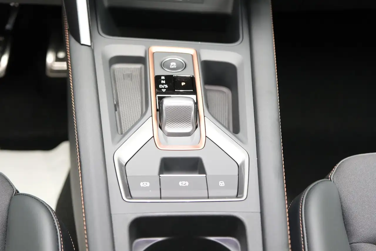 Cupra Leon Sportstourer SP 2.0 TSI DSG 4Drive Sennheiser A..., миниатюра 16
