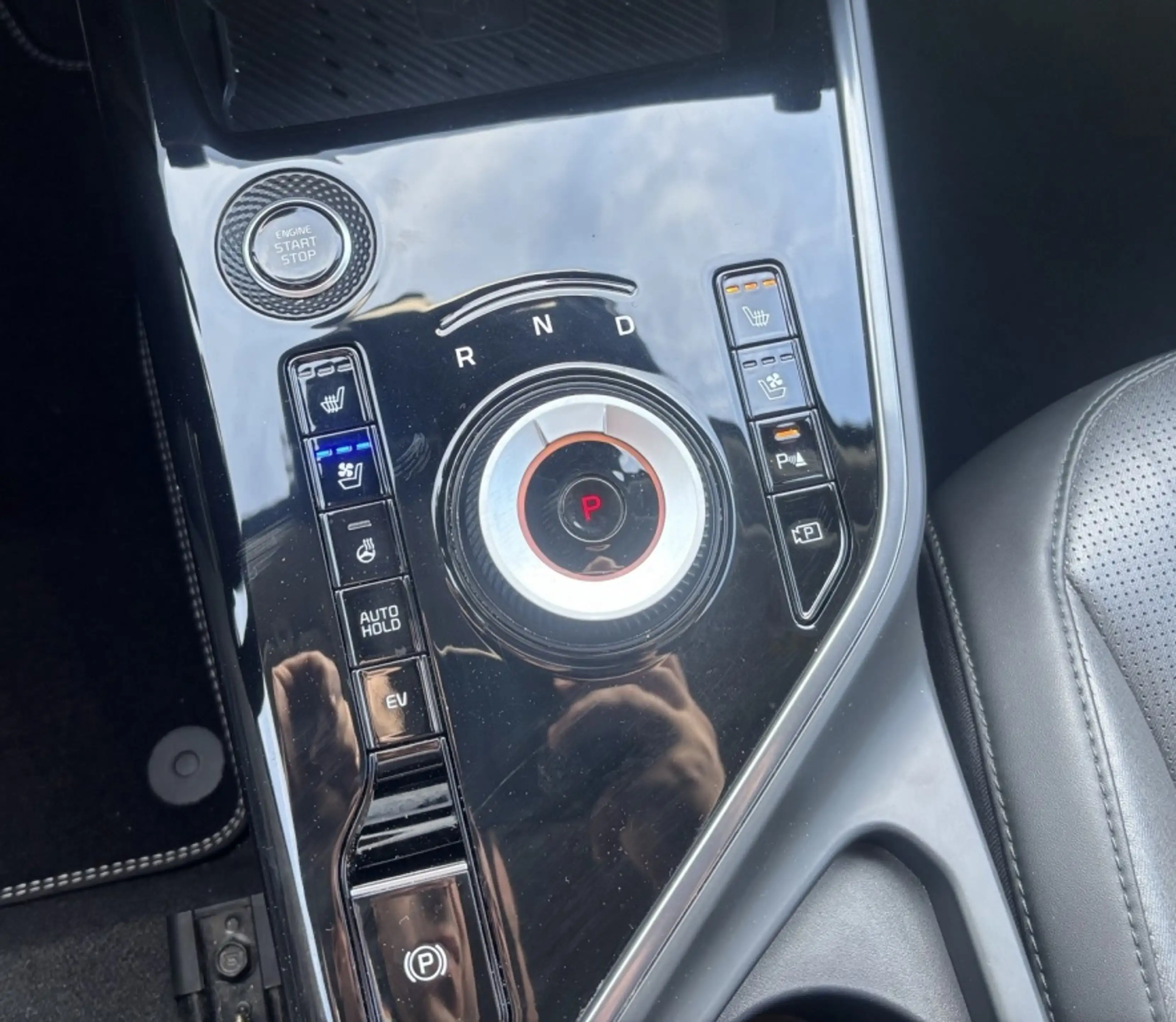 Kia Niro 1.6 GDi PHEV Exec. Line LEDER / TREKHAAK / MEMORY — photo 18