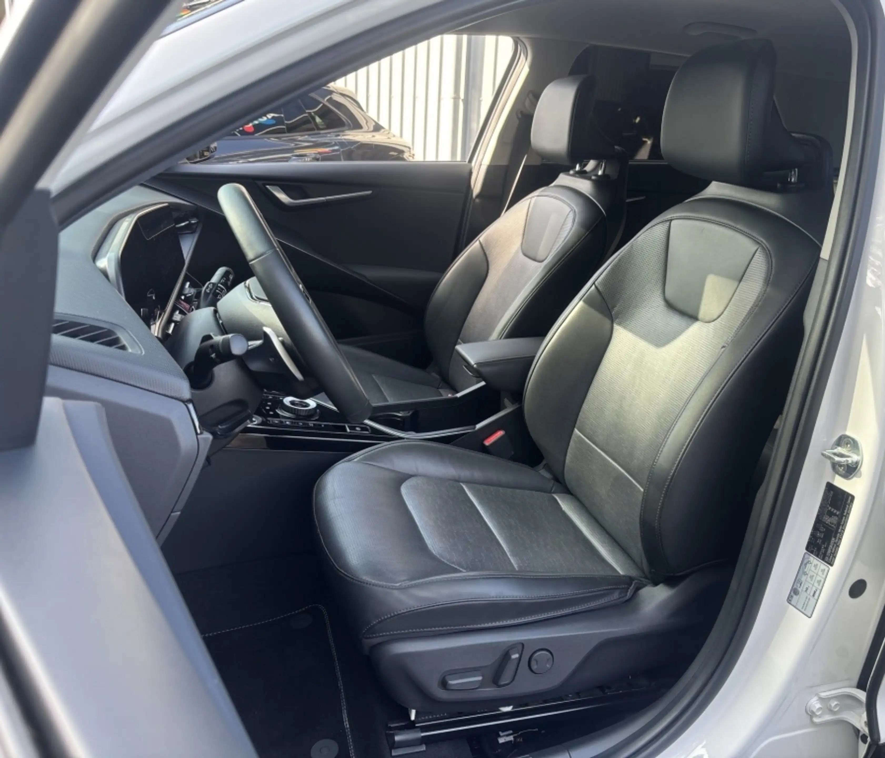 Kia Niro 1.6 GDi PHEV Exec. Line LEDER / TREKHAAK / MEMORY — photo 12