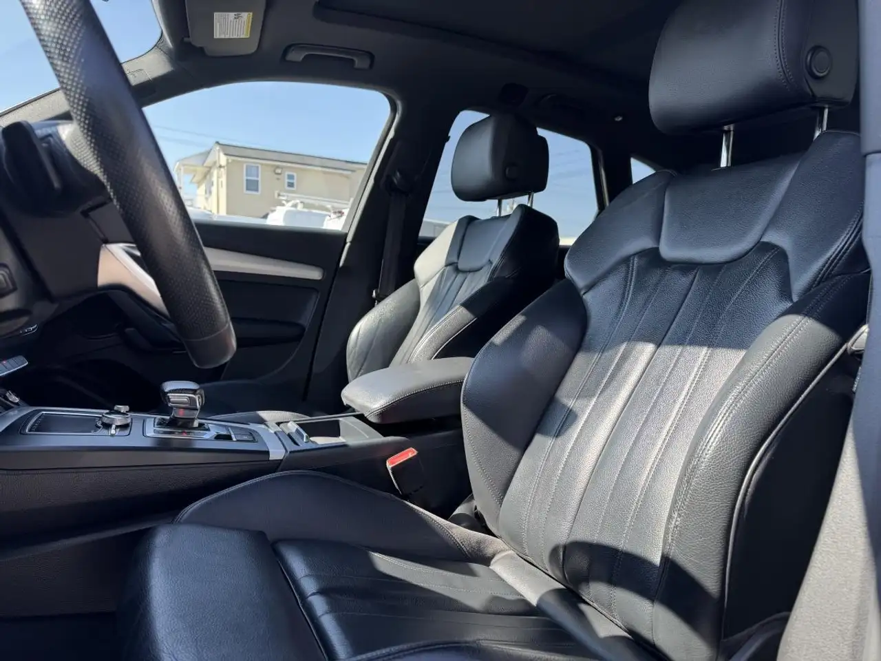 Audi Q5 снимка Audi Q5
