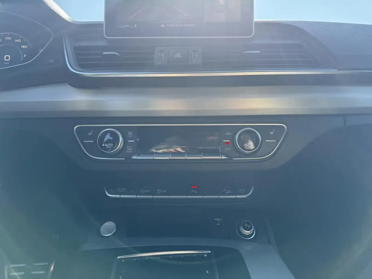 Audi Q5 снимка Audi Q5