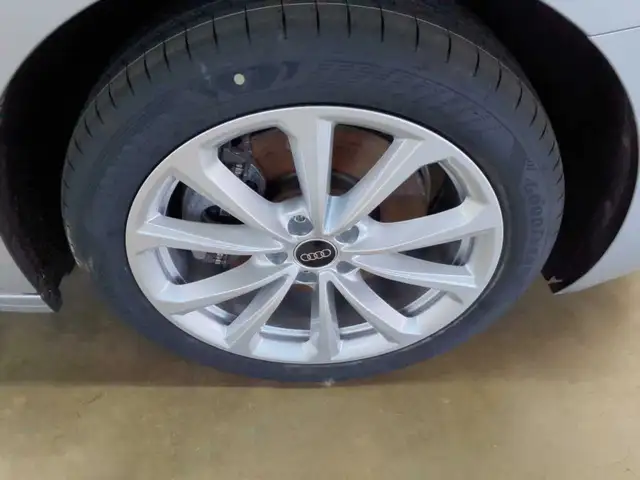Audi A5 view 16