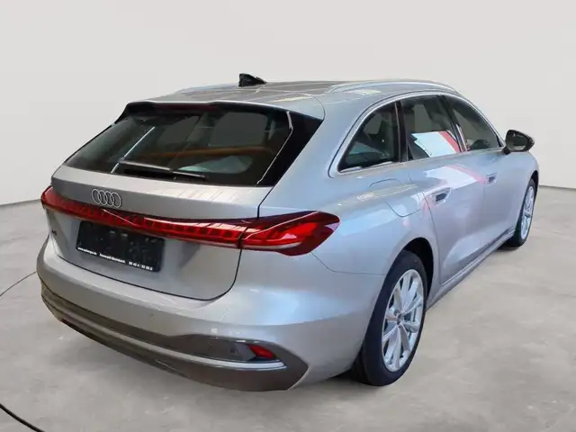 Audi A5 view 4
