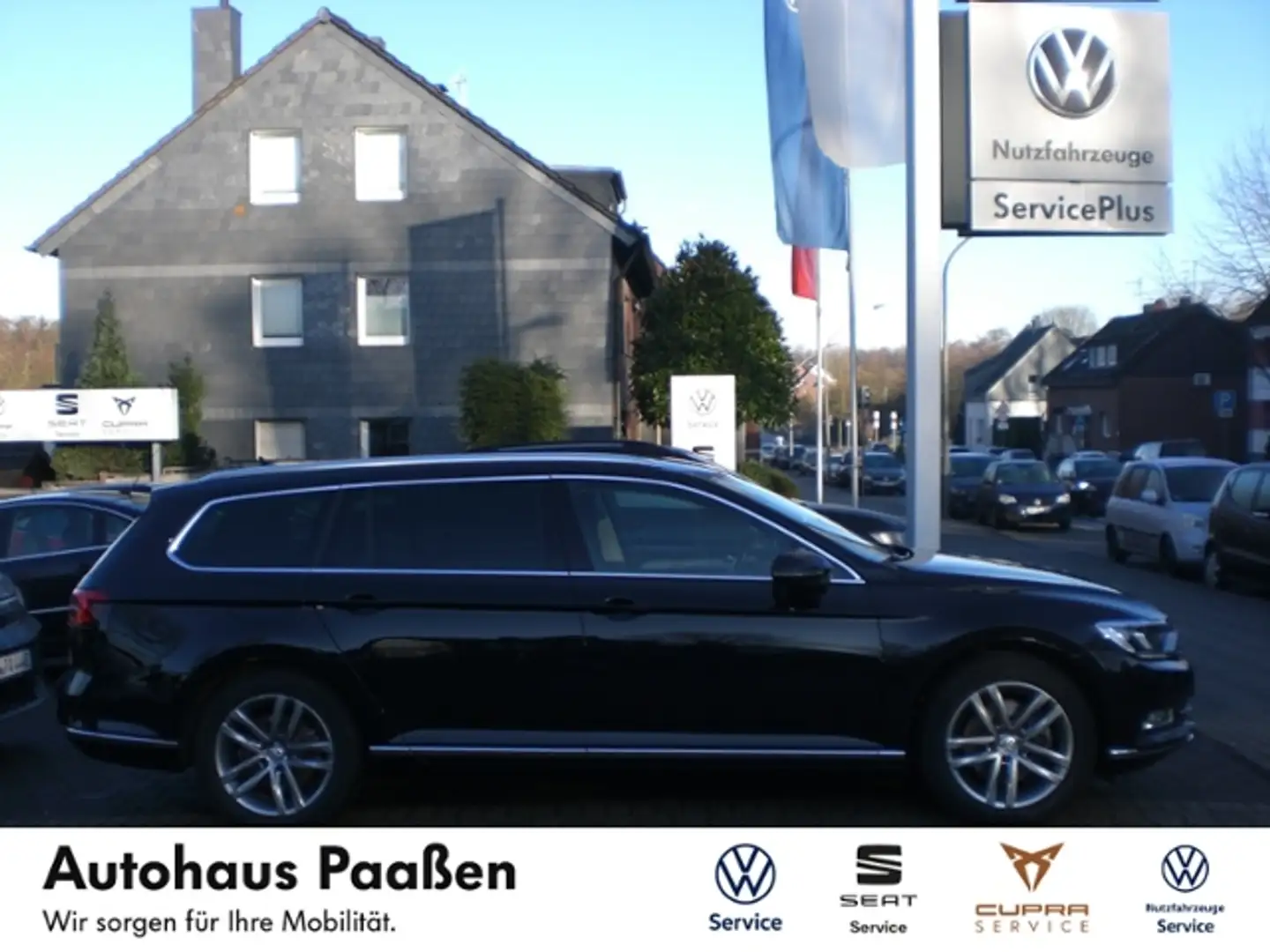 Volkswagen Passat Variant Highline 1.8 TSI DSG LED NAVI AHK RFK ACC el.HK A Noir - 1