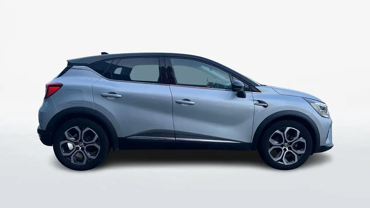 Renault Captur 1.6 E-TECH HYBRID TECHNO FAST TRACK 145CV A 3
