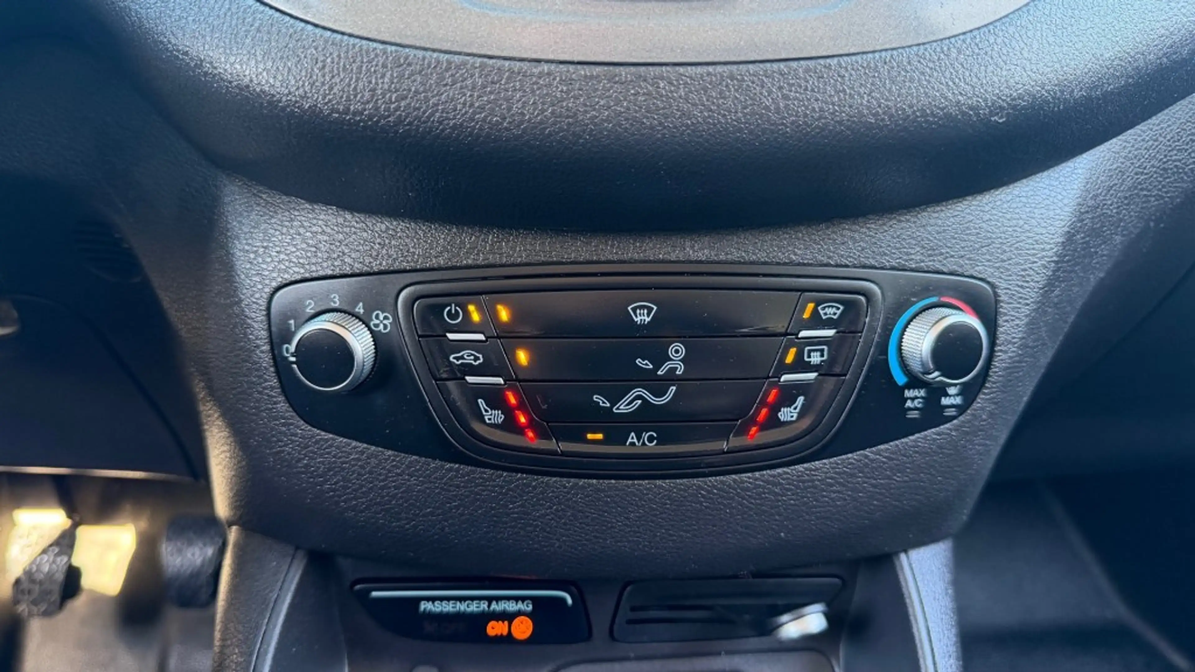 Ford Transit Courier 1.5 TDCI 55KW 75PK EURO 6 AIRCO/ CRUISE CONTROL/ N — photo 20