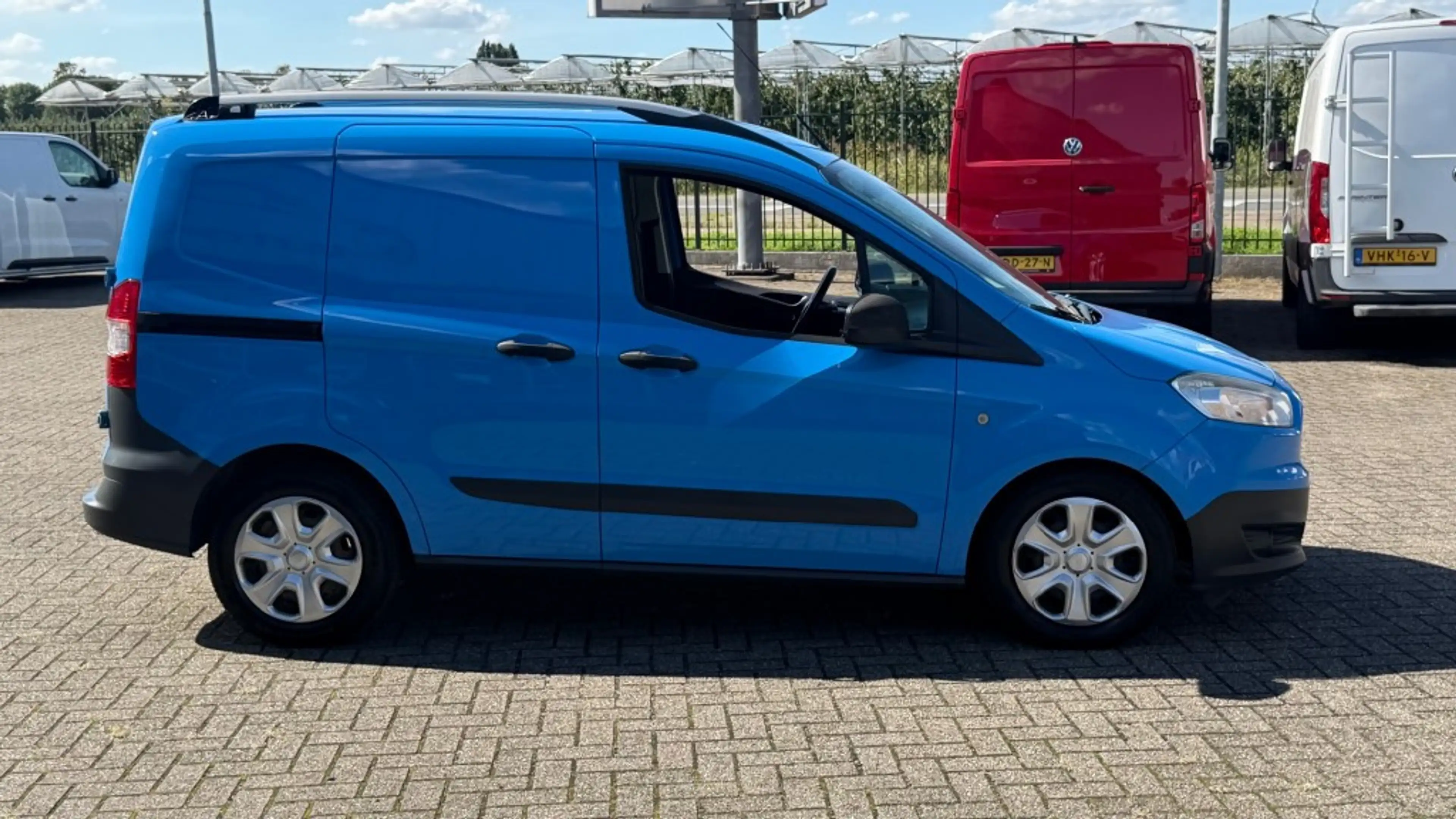 Ford Transit Courier 1.5 TDCI 55KW 75PK EURO 6 AIRCO/ CRUISE CONTROL/ N — photo 4