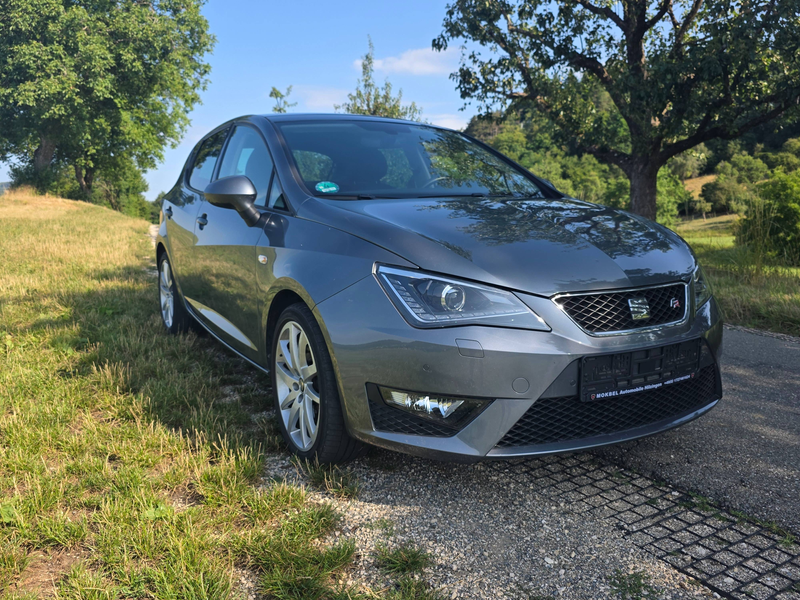 SEAT Ibiza FR Panorama SHZ Navi Alufelgen Bi-Xenon Leder-Alcantara — photo 12